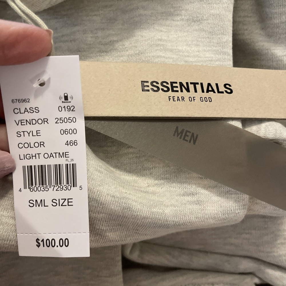 NWT Essentials Fear Of God Men's Sz Sm Light Oatmeal Hoodie, Pocket, Money - Picture 10 of 10